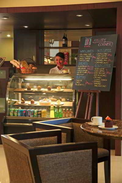 The B Alabang