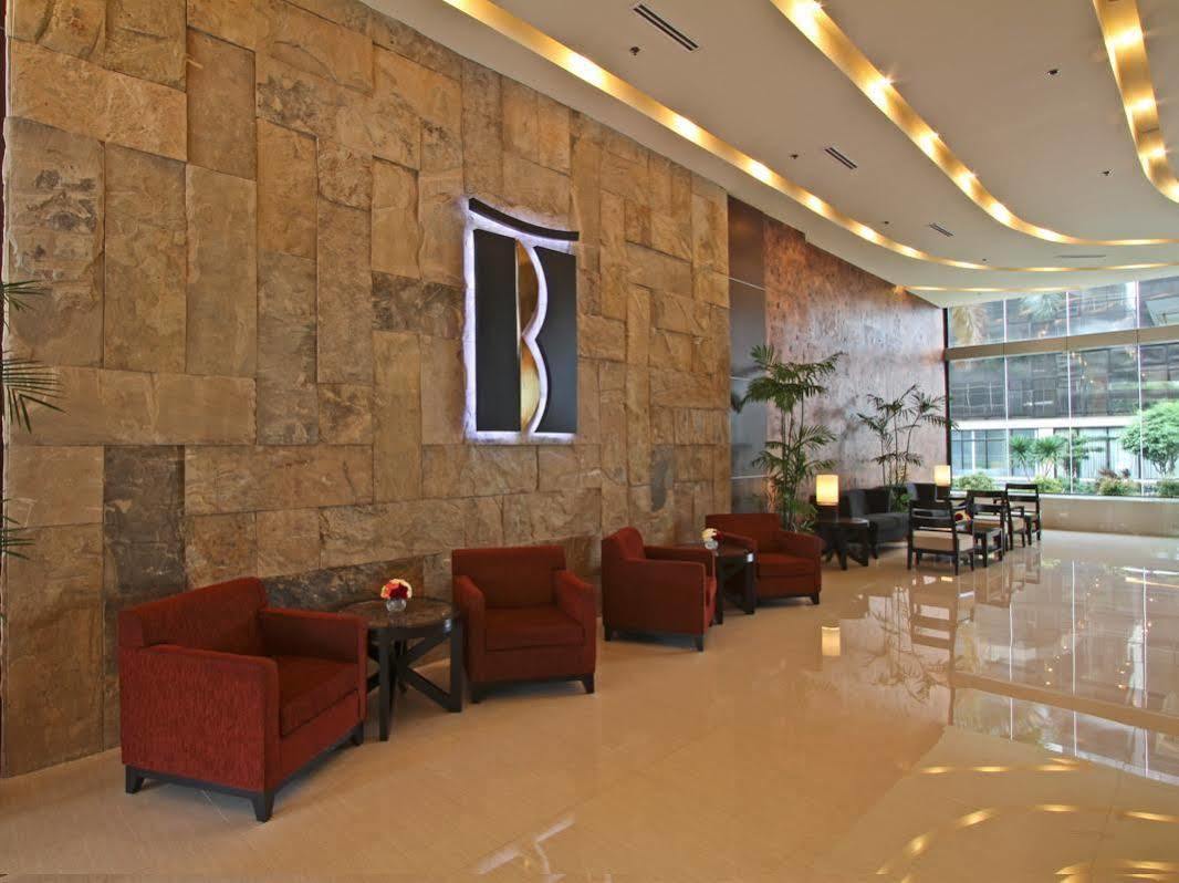 The B Alabang