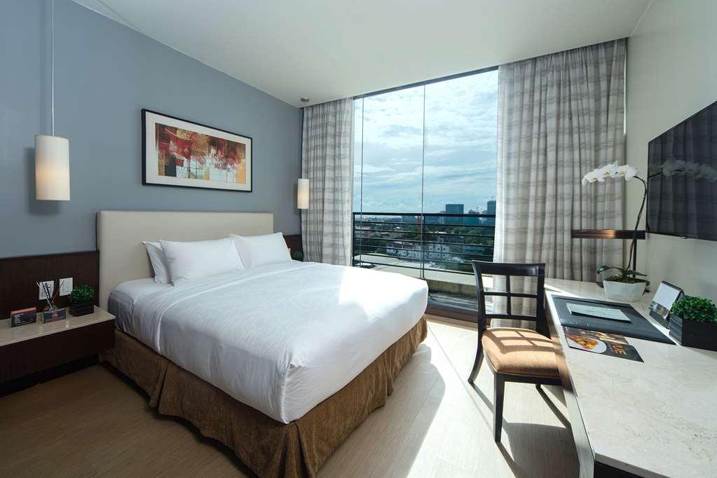 Hotel The B Alabang